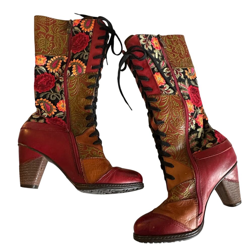 L'Artiste by Spring Step Laceup Boots Size 38 U.S. 8 Mixed Media Leather Floral